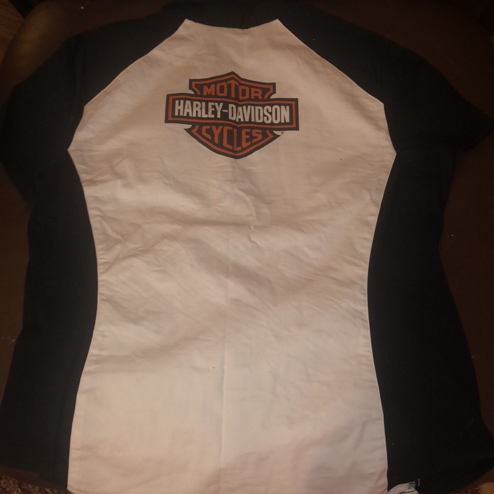 Woman’s shirt